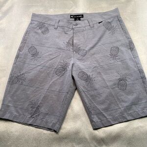 Travis Mathew Performance Stretch Golf Shorts Gray AOP Pineapple Men’s 36 MINT